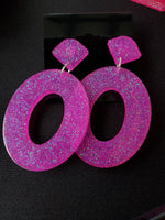 Cargar imagen en el visor de la galería, Statement Fashion Earrings - Gypsy Rae Boutique
