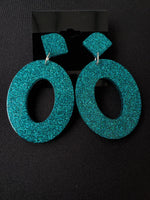 Cargar imagen en el visor de la galería, Statement Fashion Earrings - Gypsy Rae Boutique
