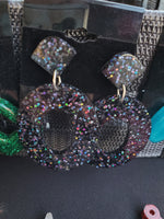 Cargar imagen en el visor de la galería, Statement Fashion Earrings - Gypsy Rae Boutique
