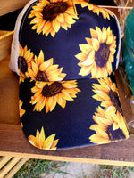 Carregar imagem no visualizador da galeria, Pony Tail Hats - Gypsy Rae Boutique
