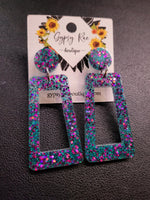 Cargar imagen en el visor de la galería, Statement Fashion Earrings - Gypsy Rae Boutique
