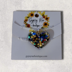 Kép betöltése a galériamegjelenítőbe: Heart Resin Necklaces - Gypsy Rae Boutique, LLC
