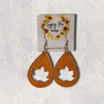 Cargar imagen en el visor de la galería, Leaf Teardrop Earrings - Gypsy Rae Boutique, LLC
