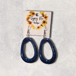 Kép betöltése a galériamegjelenítőbe: Regular Dangle Earrings - Gypsy Rae Boutique, LLC
