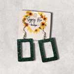 Kép betöltése a galériamegjelenítőbe: Regular Dangle Earrings - Gypsy Rae Boutique, LLC
