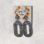 Carregar imagem no visualizador da galeria, Oval Small Statement Earrings - Gypsy Rae Boutique, LLC
