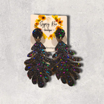 Kép betöltése a galériamegjelenítőbe: Leaf Resin Earrings - Gypsy Rae Boutique, LLC
