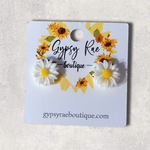 Carregar imagem no visualizador da galeria, Flower Stud Earrings- Individual - Gypsy Rae Boutique, LLC
