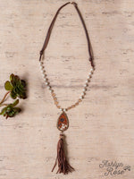 Kép betöltése a galériamegjelenítőbe: Call Me Crazy Brown Leather Necklace - Gypsy Rae Boutique, LLC
