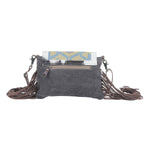 Charger l&#39;image dans la galerie, Fringe Buzzard Leather Cowhide Crossbody - Gypsy Rae Boutique, LLC

